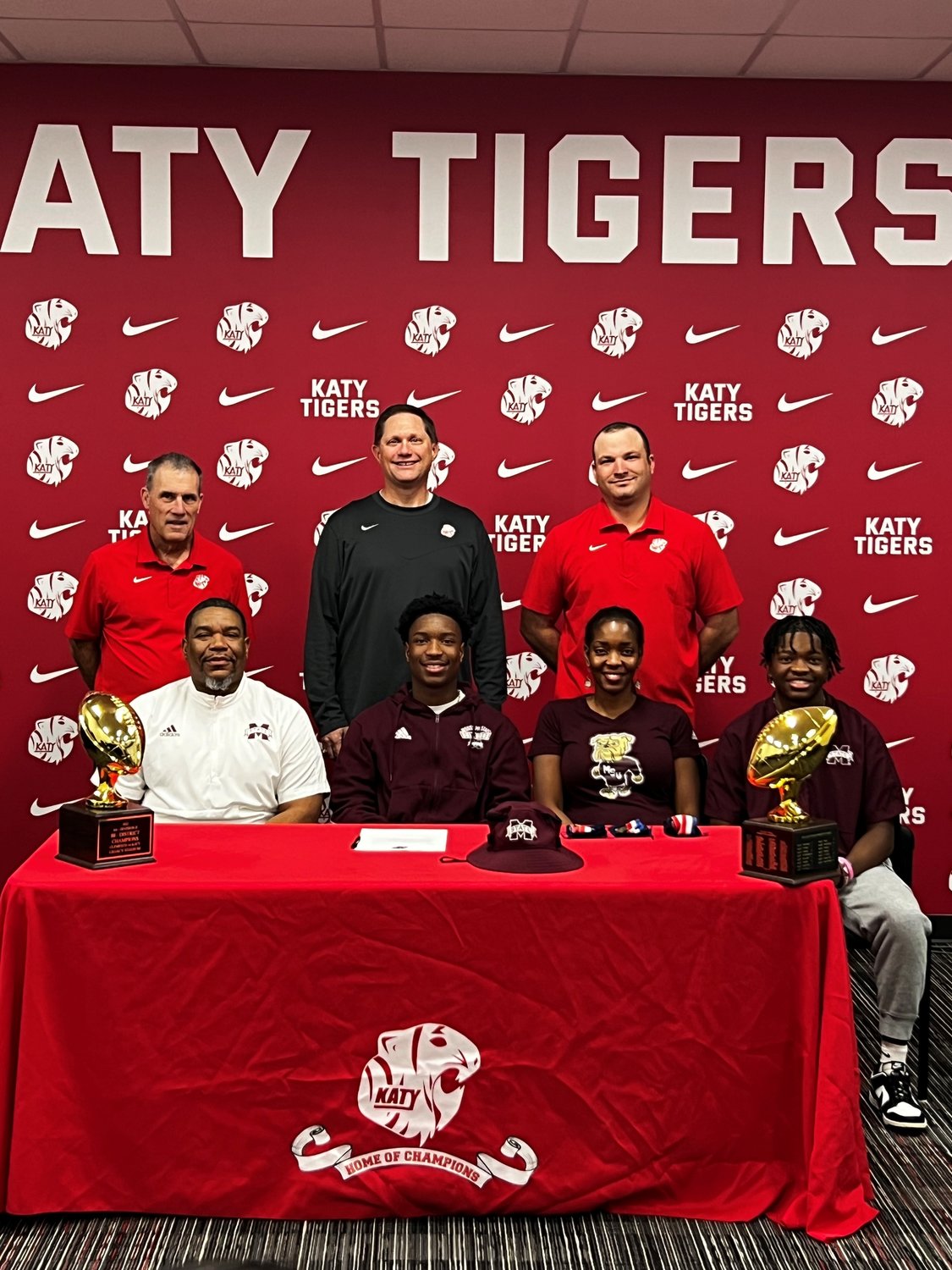 Seth Davis signed to play at Mississippi State over the winter signing period.